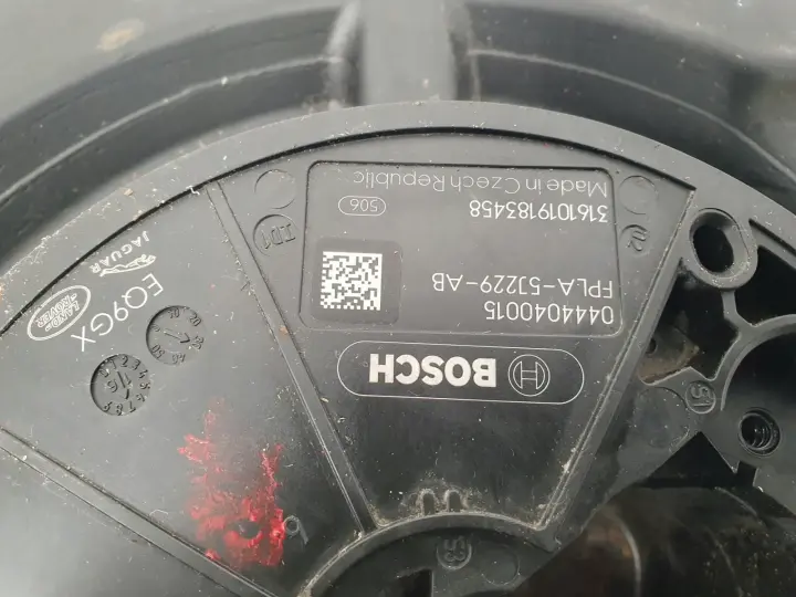 09e45fa092ffe324b0e3be27e480c8f1