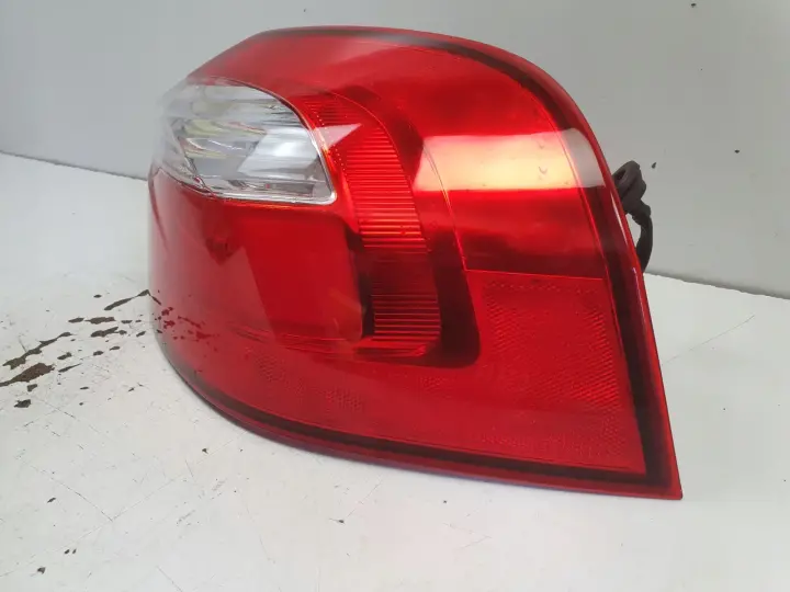 Kia Rio III 11-17r TYLNA TYLNIA LAMPA LED PRAWA PRAWY TYŁ