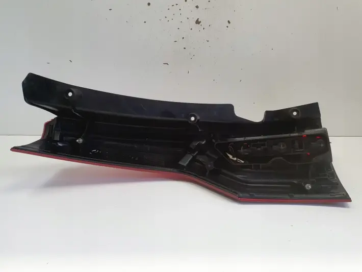 Citroen C4 Grand Picasso I 06-13r TYLNA TYLNIA LAMPA PRAWA PRAWY TYŁ