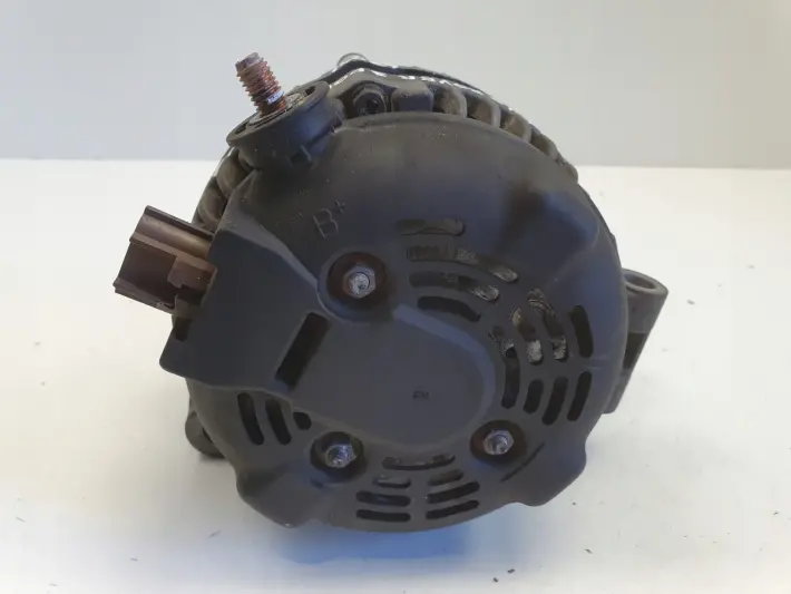 Range Rover III L322 3.6 TD V8 ALTERNATOR oryginał