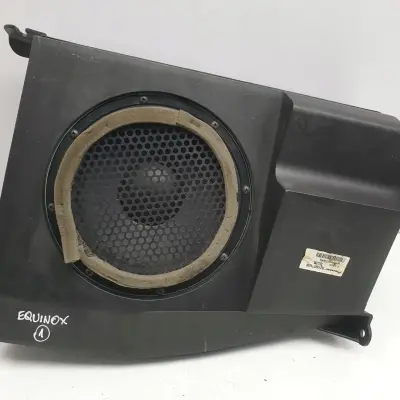 Chevrolet Equinox GŁOŚNIK SUBWOOFER 821607108