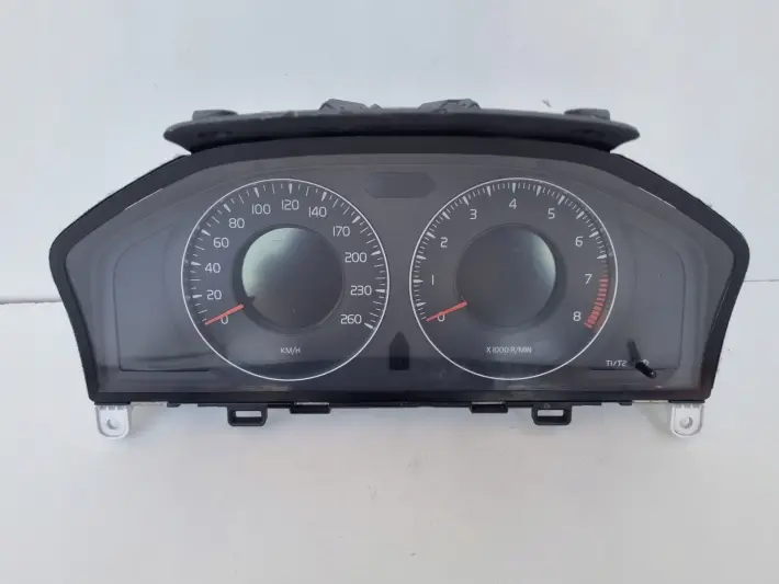 Volvo S80 II V70 III XC70 II 2.0 16V LICZNIK ZEGARY Europa 30786622AB