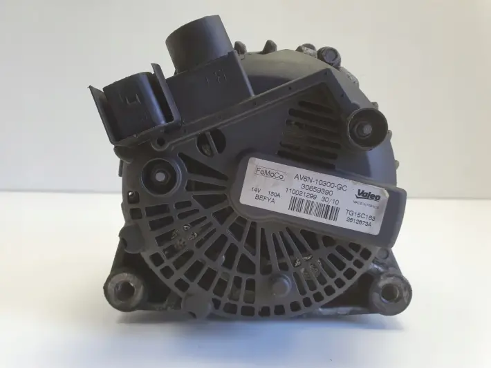 Volvo S40 II V50 1.6 D ALTERNATOR valeo 30659390 150A