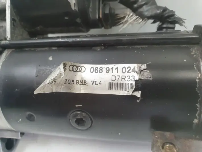 Audi 80 B4 1.9 TD ROZRUSZNIK 068911024P D7R33