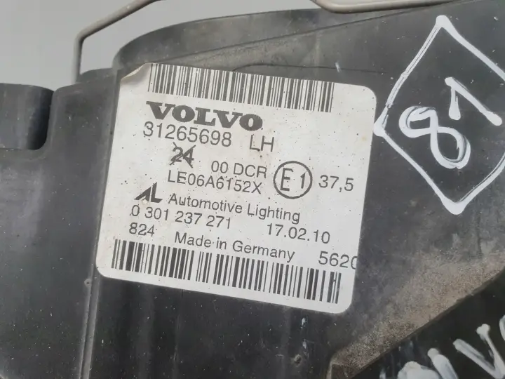 Volvo S40 II V50 LIFT XENON PRZEDNIA LAMPA LEWA lewy przód 31265698