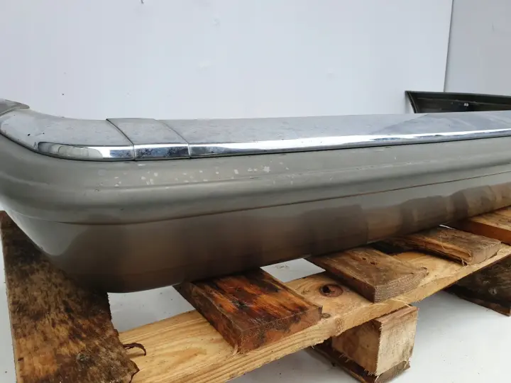 Mercedes W126 C126 SEC COUPE TYLNY ZDERZAK TYŁ USA