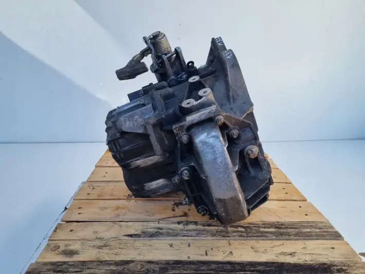 Opel Corsa D 1.3 CDTI SKRZYNIA BIEGÓW manualna MANUAL M32