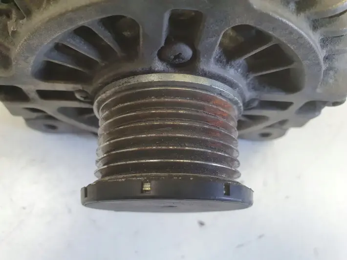 Renault Megane III 1.4 TCe ALTERNATOR 231000024R