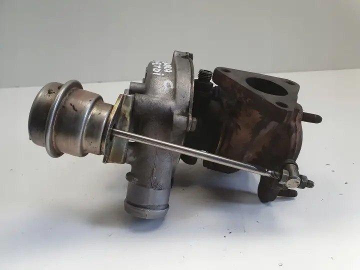 VW Golf IV 1.9 TDI TURBOSPRĘŻARKA 038145701D