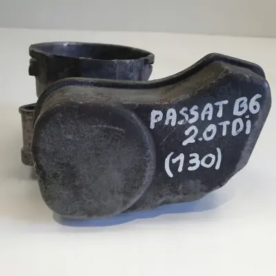 VW Passat B6 2.0 TDI PRZEPUSTNICA 03G128063B