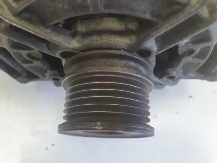 Mercedes Vito W638 2.2 CDI ALTERNATOR bosch 0124515091