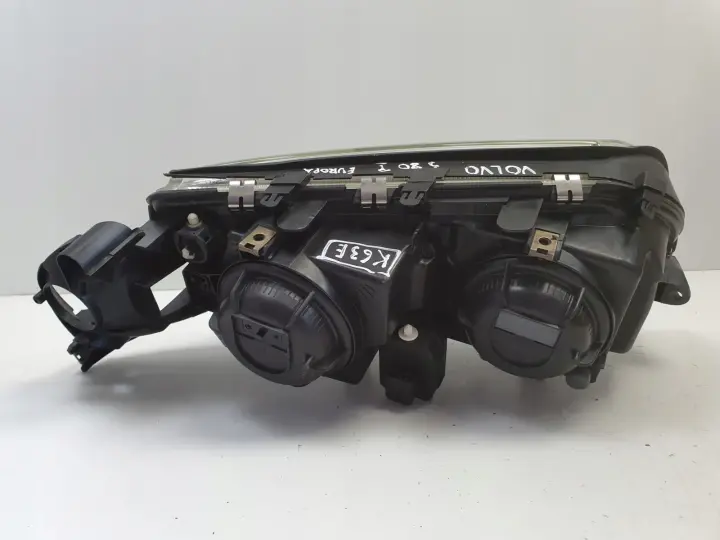 Volvo S80 I 04-06r LIFT PRZEDNIA LAMPA LEWA lewy przód EUROPA