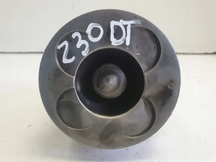 9683693fd6eb7baefd6d30b34135e188