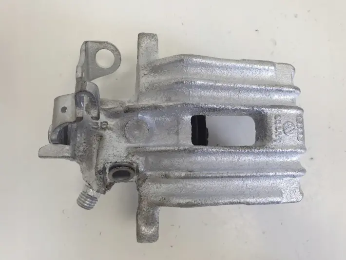 db965bec66e27f1c58fe2bcd2187fdf2