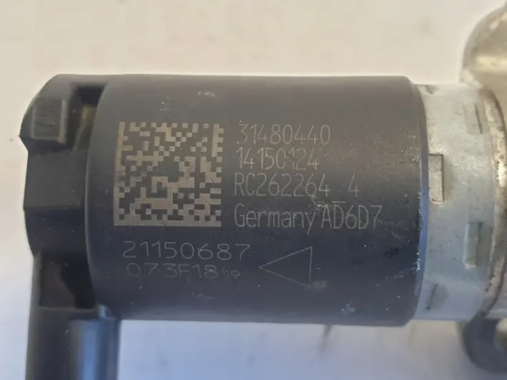 4f5509d5f6b2e1370fed639bd0aae071