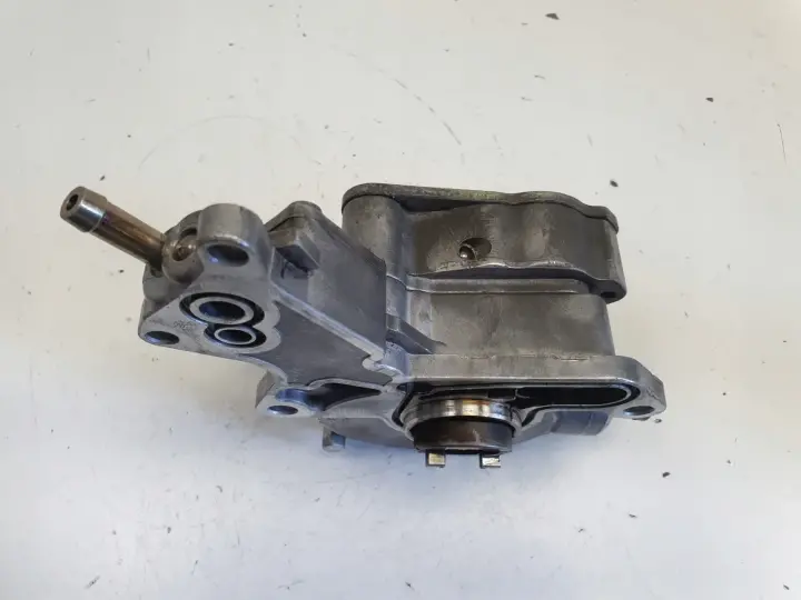 Audi A6 C5 VW Passat B5 1.9 TDI POMPA VACUM wakum 038145209A