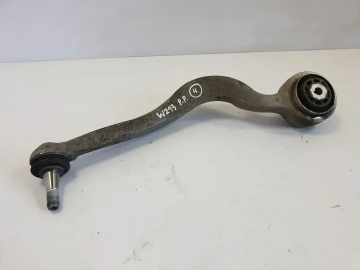 Mercedes W213 W238 COUPE PRZEDNI WAHACZ PRAWY