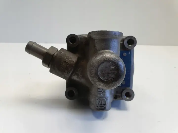 Audi A6 C4 2.5 TDI POMPA WSPOMAGANIA 048145155F