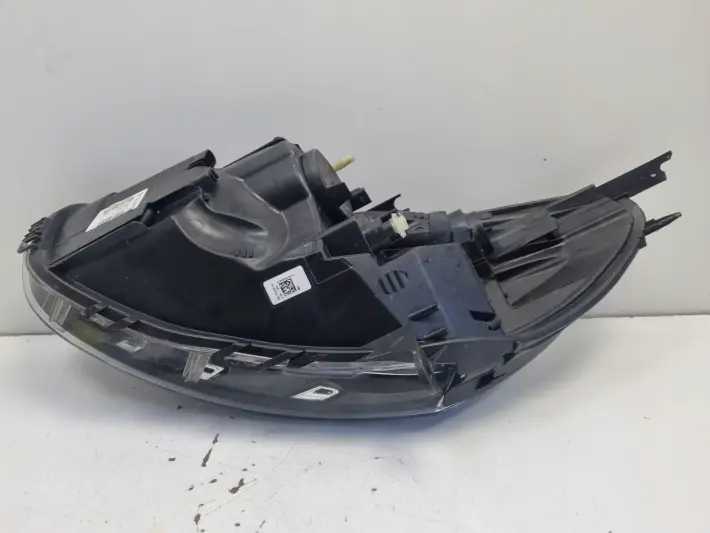 Renault Clio IV 16-20r LIFT PRZEDNIA LAMPA PRAWA PRAWY PRZÓD 260100653R