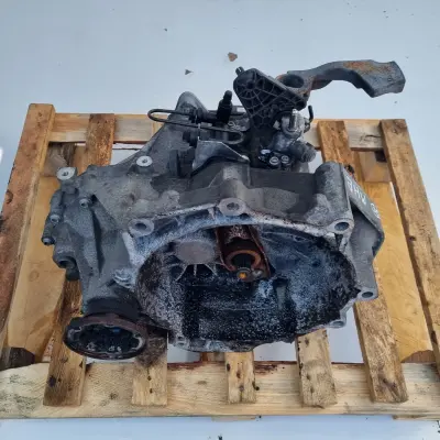 Audi A3 8P II 1.6 FSI MANUALNA SKRZYNIA BIEGÓW manual JHW