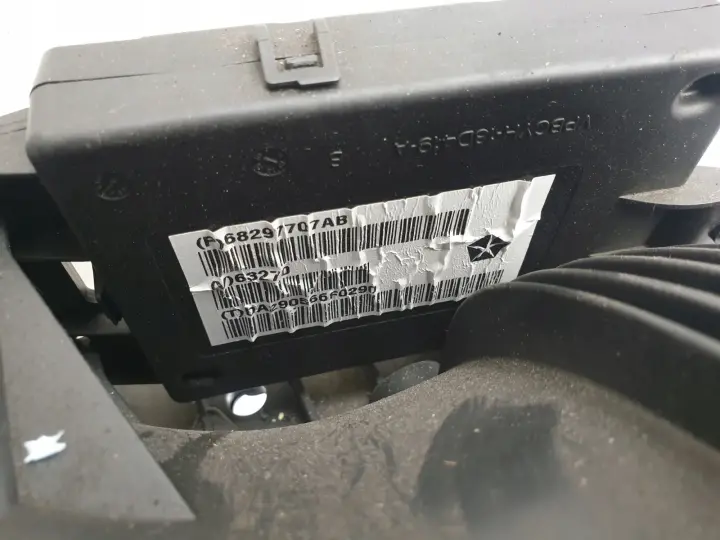 Dodge Challenger 15- NAGRZEWNICA Dmuchawa rezystor