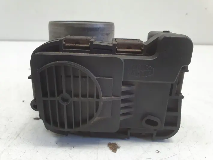 VW Golf V 1.6 FSI PRZEPUSTNICA 03C133062A