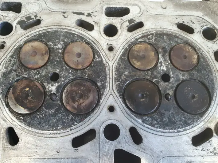 Opel Vectra C 1.9 CDTI GŁOWICA CYLINDRÓW 55565883