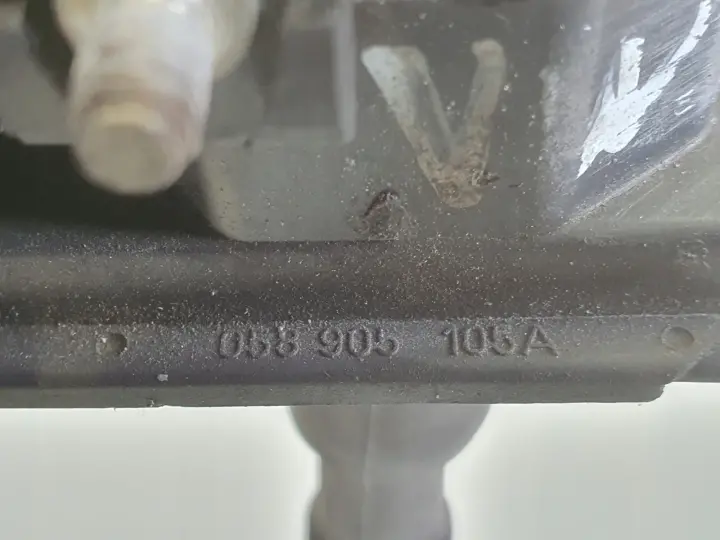 Audi A4 B5 1.8 20V CEWKA ZAPŁONOWA 058905105A