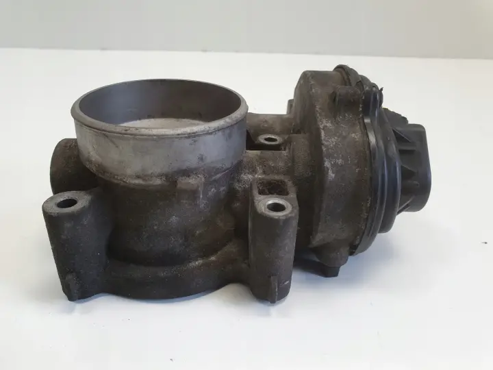 Ford C-Max 1.8 16V PRZEPUSTNICA VP4F9U-9E928-AB