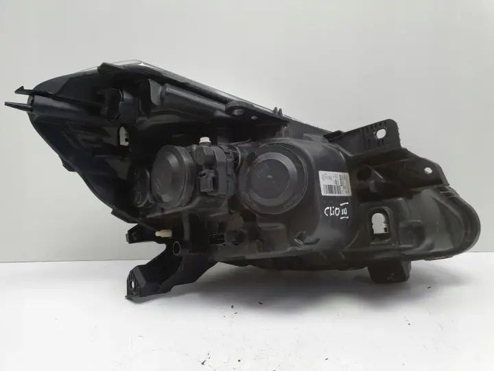 Renault Clio III LIFT PRZEDNIA LAMPA LEWA lewy przód EUROPA 260605550R