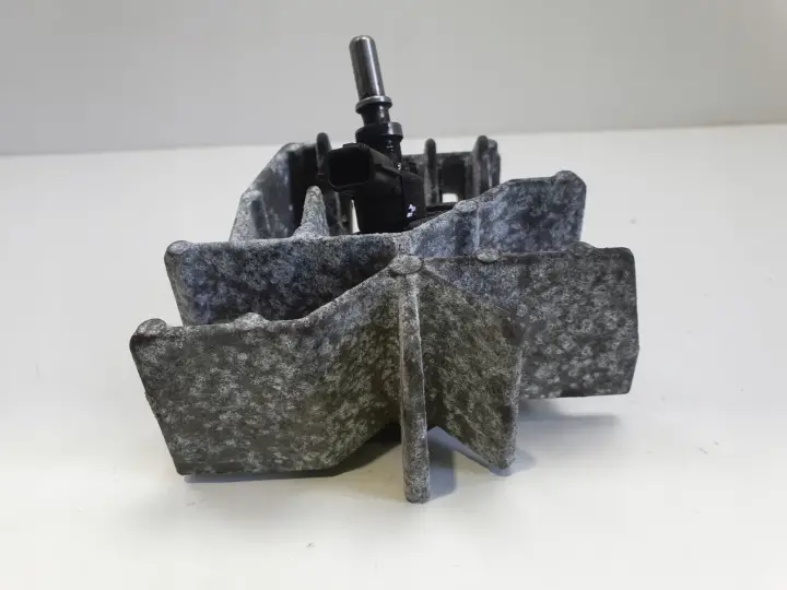 Renault Clio III 1.5 DCI WTRYSKIWACZ DPF łapa UCHWYT