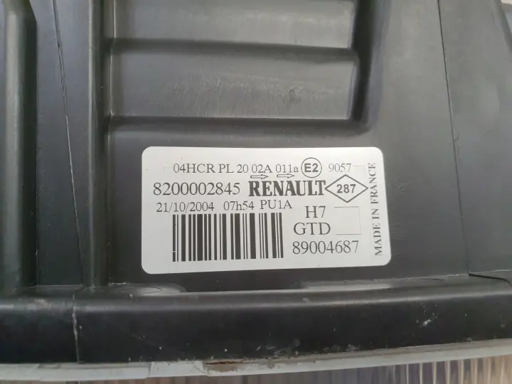 Renault Laguna II 01-05r PRZEDNIA LAMPA LEWA lewy przód 8200002845 89004687