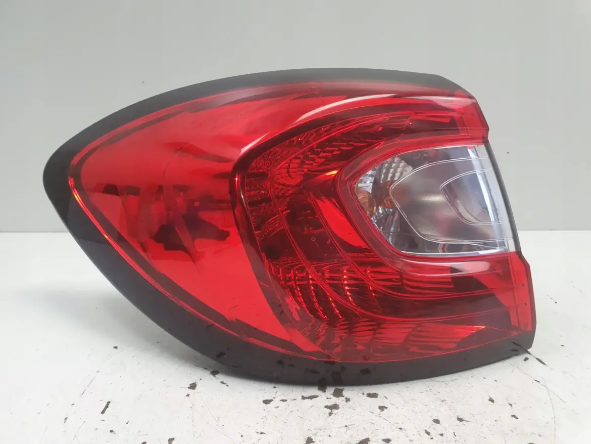 Renault Captur 13-19r TYLNIA TYLNA LAMPA LEWA lewy tył ŁADNA