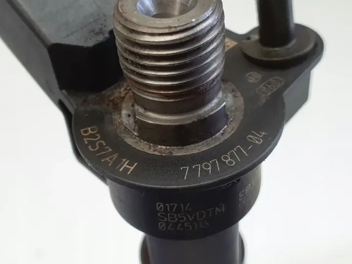 BMW E87 E90 2.0 D WTRYSKIWACZ wtrysk 0445116001 7797877