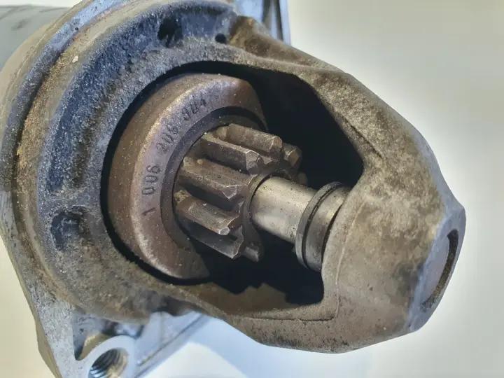 Ford Focus MK2 II 1.6 16V ROZRUSZNIK bosch 0001107417