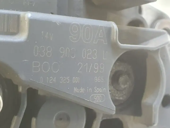 Audi A3 8L Golf IV 1.9 TDI ALTERNATOR 0123515021 038903023L 90A
