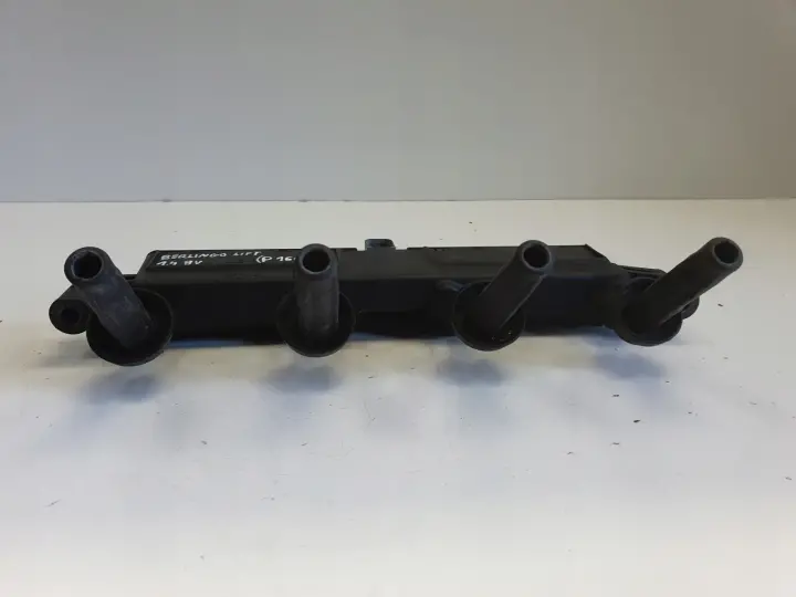Citroen Berlingo 1.4 8V CEWKA ZAPŁONOWA 9635864880