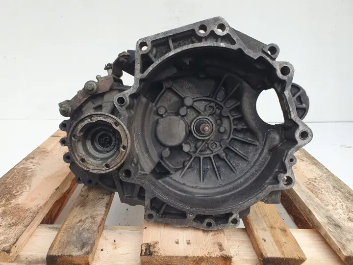 VW Bora 1.6 16V SKRZYNIA BIEGÓW DLP manualna MANUAL