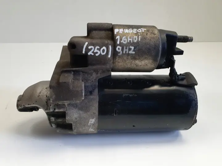 Mini Cooper R56 1.6 D ROZRUSZNIK bosch 0001138006 7802945