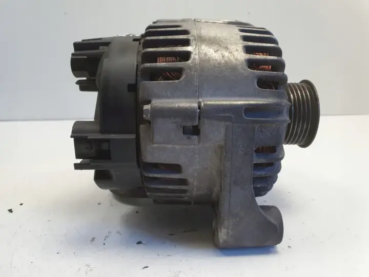 BMW X3 E83 2.0 D ALTERNATOR valeo 7797660 150A