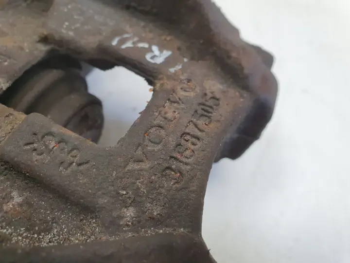 Volvo S90 V90 XC90 II TYLNY ZACISK HAMULCOWY lewy tył 31687345 31687505