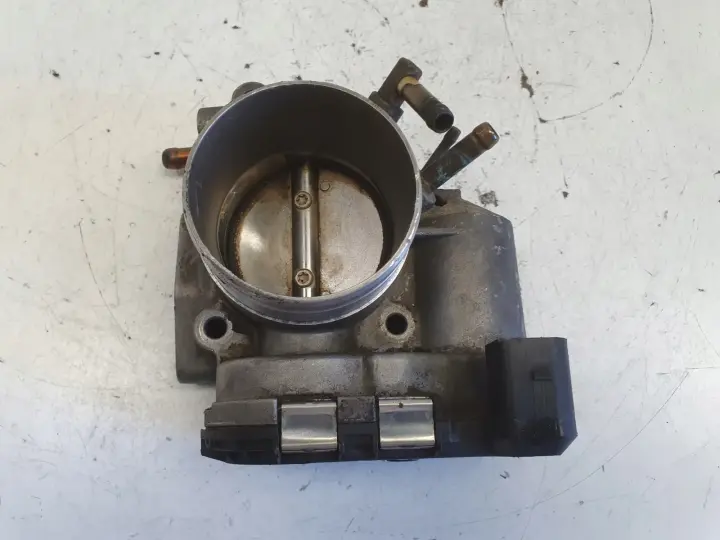 Audi A4 B6 2.0 20V PRZEPUSTNICA 06B133062H 0280750088