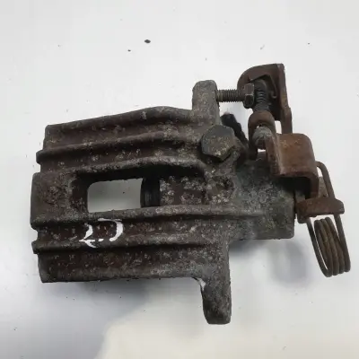 Vw Passat B5 Audi A4 B5 ZACISK HAMULCOWY Lewy tył kierowcy