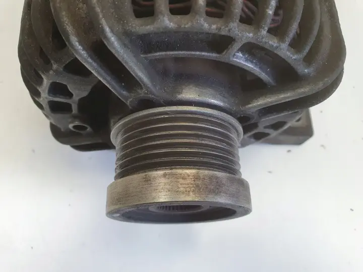Volvo S60 V70 2.4 D5 ALTERNATOR 8676498 bosch