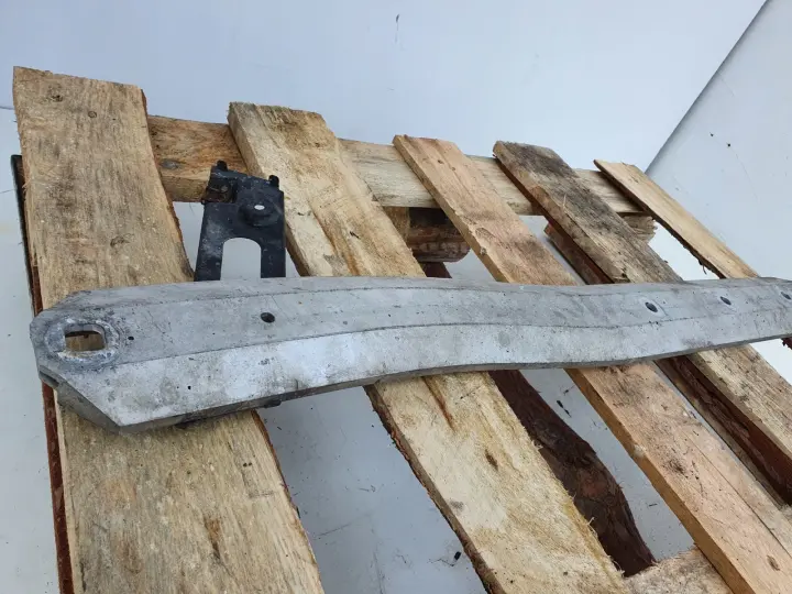 Porsche Boxster 986 TYLNA BELKA Wzmocnienie