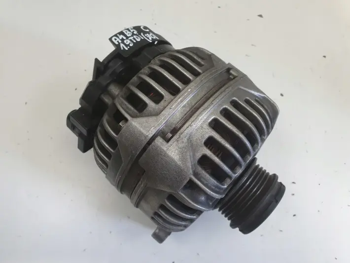 Audi A4 B5 1.9 TDI ALTERNATOR bosch 028903029B 120A