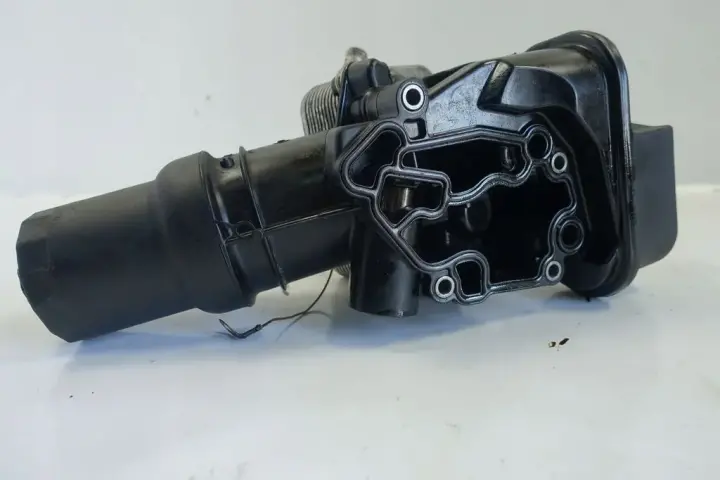 VW Passat B6 2.0 Fsi POSTAWA FILTRA OLEJU Obudowa