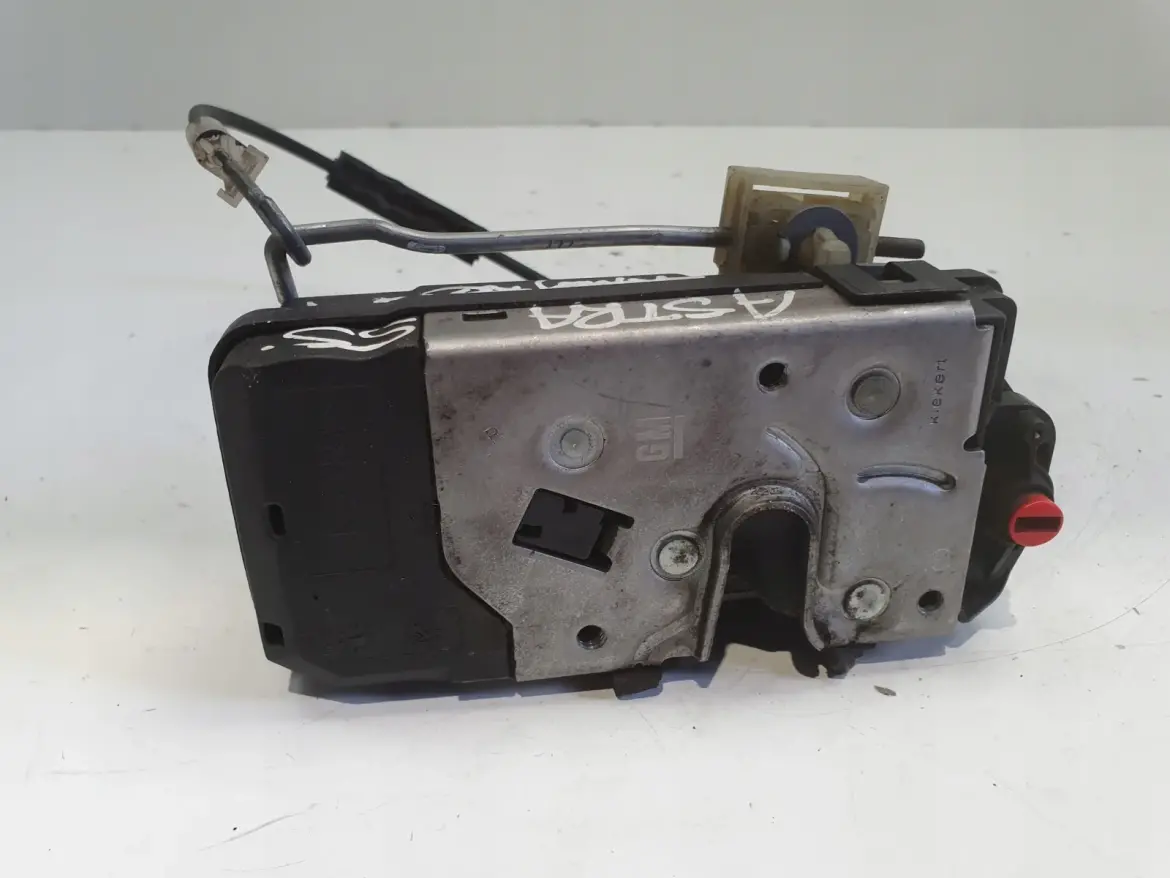 Opel Astra H ZAMEK DRWI Prawy tył pasażera 13106003