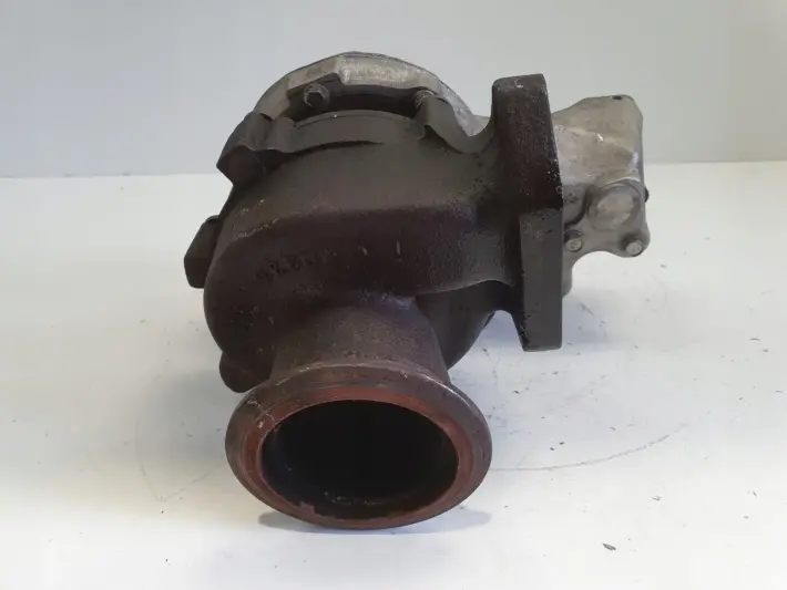 BMW F30 F31 2.0 D TURBOSPRĘŻARKA turbo 8519475