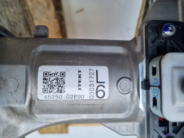 Toyota Corolla E21 POMPA WSPOMAGANIA kolumna 89650-12L40 45250-02P90